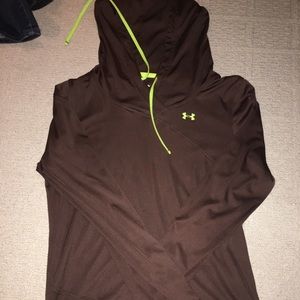 Under Armour hooded long sleeve shirt